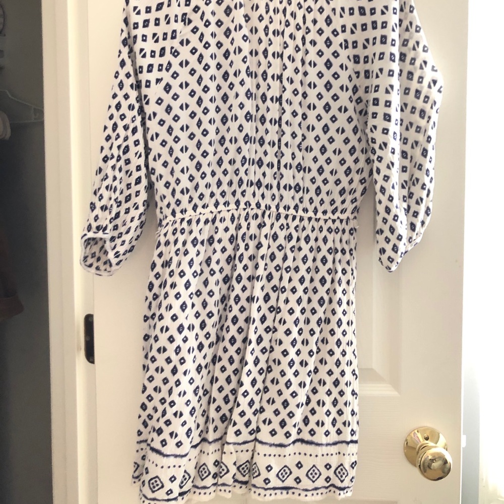 Patterned Dress - Picture 3 of 5